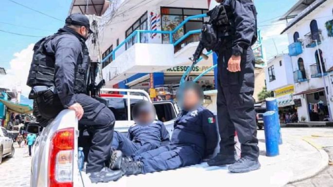 Fuerzas federales y estatales toman control de seguridad de Putla y detienen a cuatro policías