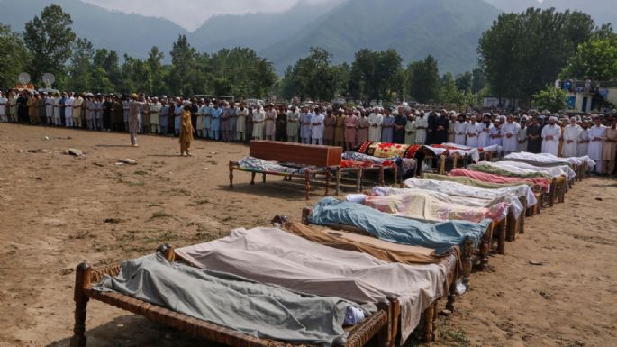 Inundaciones en Pakistán dejan al menos 220 muertos; advierten más lluvias