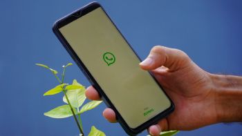 WhatsApp ahora te permite guardar mensajes temporales: así funciona el botón "Conservar"