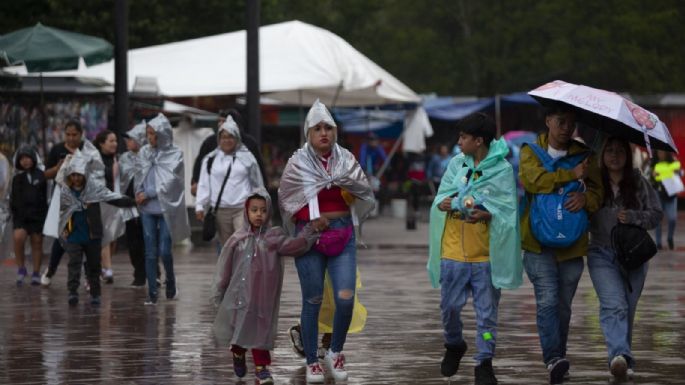 Ondas tropicales 23 y 24 provocarán lluvias fuertes e intensas de lunes a jueves en estas entidades
