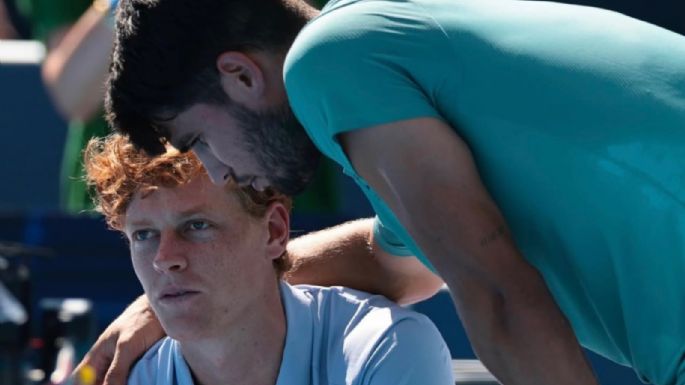 Alcaraz gana el Abierto de Cincinnati tras la retirada de Sinner en el primer set por enfermedad
