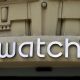 El fabricante suizo de relojes Swatch se disculpa y retira anuncio considerado racista