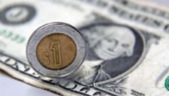 Peso se deprecia tras resultados positivos de indicadores económicos de EU
