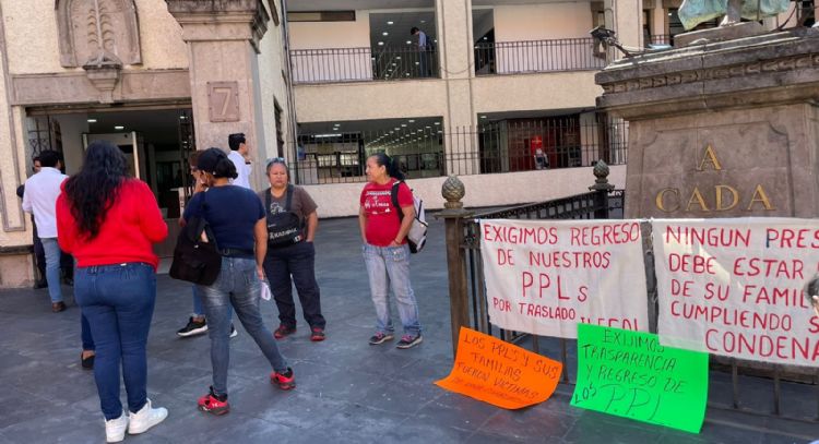 Familiares de 133 presos exigen su regreso al penal Atlacholoaya tras fallo judicial (Video)