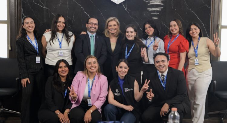 Gobierno de Maru Campos beca a jóvenes para estudiar en Washington