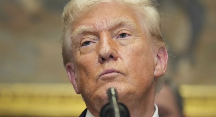 Trump ordena el reposicionamiento de submarinos nucleares estadunidenses