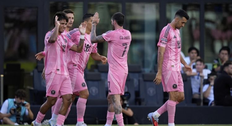 Inter Miami remonta y vence a Necaxa en penaltis en la Leagues Cup tras la baja de Messi por lesión