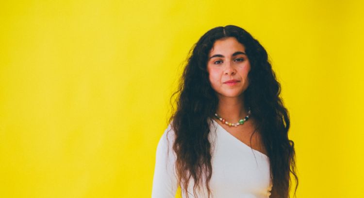 Silvana Estrada: sobre la vulnerabilidad, el feminismo y “Vendrán suaves lluvias” (Video)