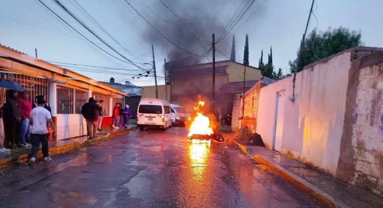 Linchan al presunto asaltante en El Nopalito, Puebla; su cómplice sobrevivió (Video)