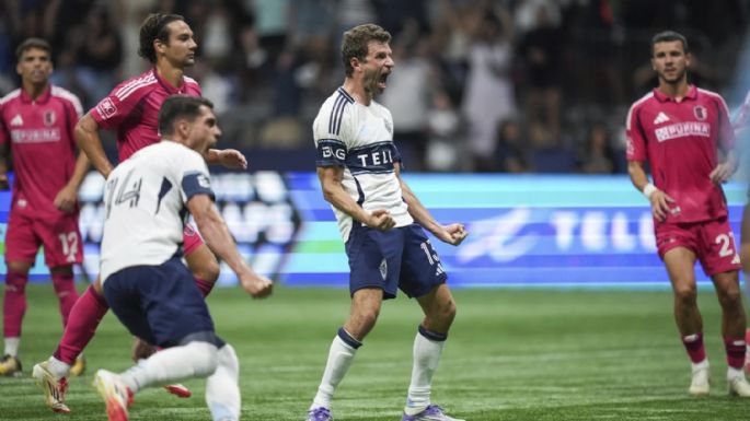 Thomas Müller anotó de penalti para que los Whitecaps vencieran 3-2 al St. Louis City