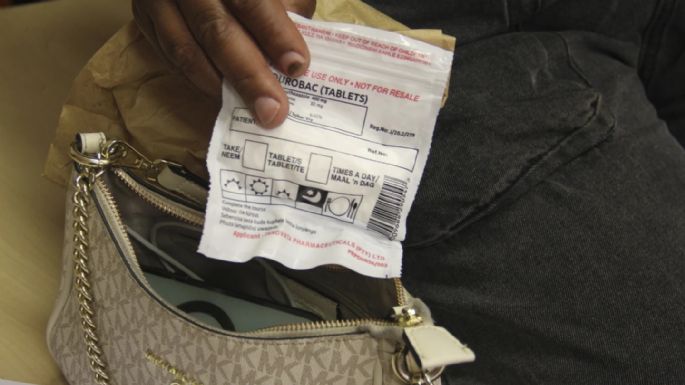 En Sudáfrica luchan por encontrar medicamentos contra el VIH tras recortes de ayuda de EU