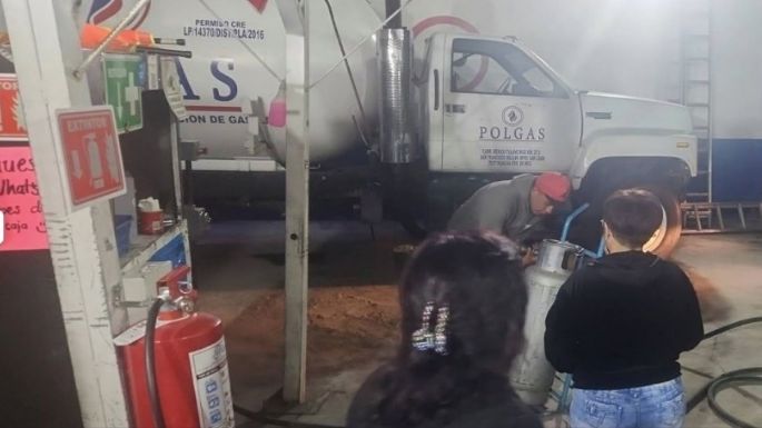 Municipio de Ecatepec deja obra pública en manos de... ¡gaseras clandestinas!