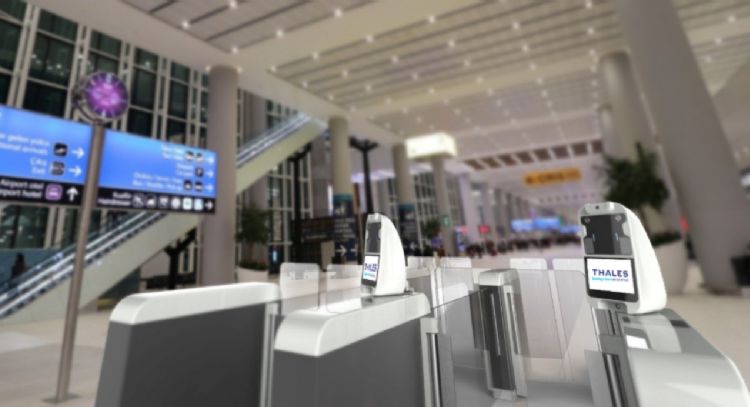 Alertan por el uso de tecnologías en aeropuertos de EU para verificar la identidad de pasajeros