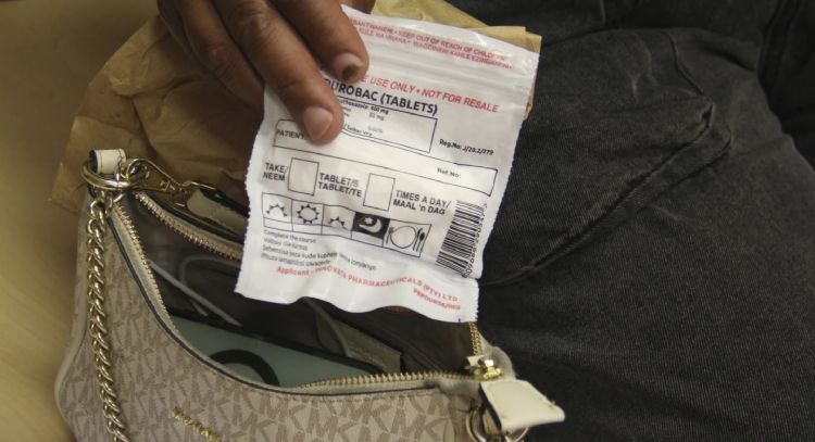En Sudáfrica luchan por encontrar medicamentos contra el VIH tras recortes de ayuda de EU
