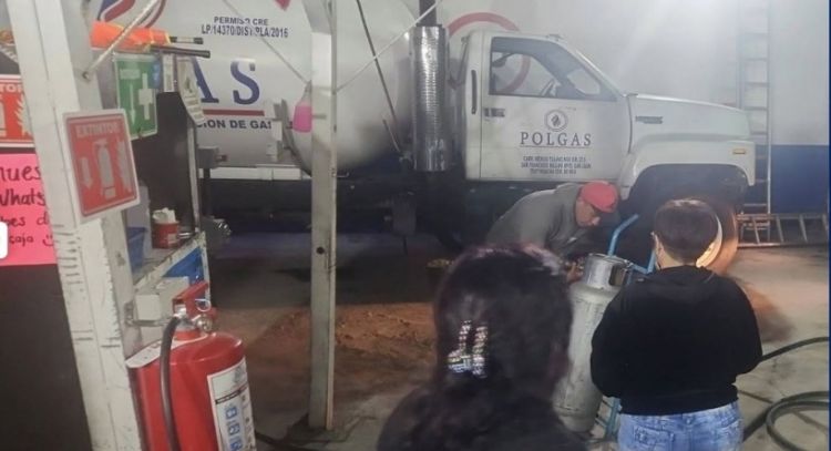 Municipio de Ecatepec deja obra pública en manos de... ¡gaseras clandestinas!