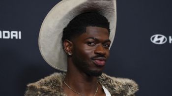 Acusan al rapero Lil Nas X de agredir a policías mientras caminaba desnudo en Los Ángeles