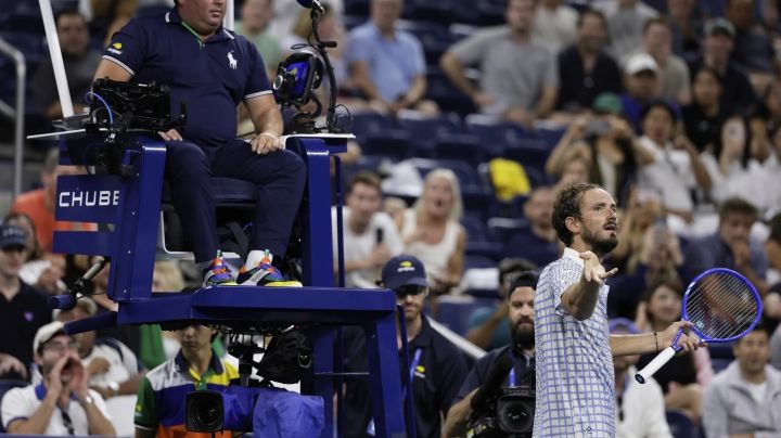 Fotógrafo interrumpe partido entre Medvedev y Bonzi en el US Open (Video)