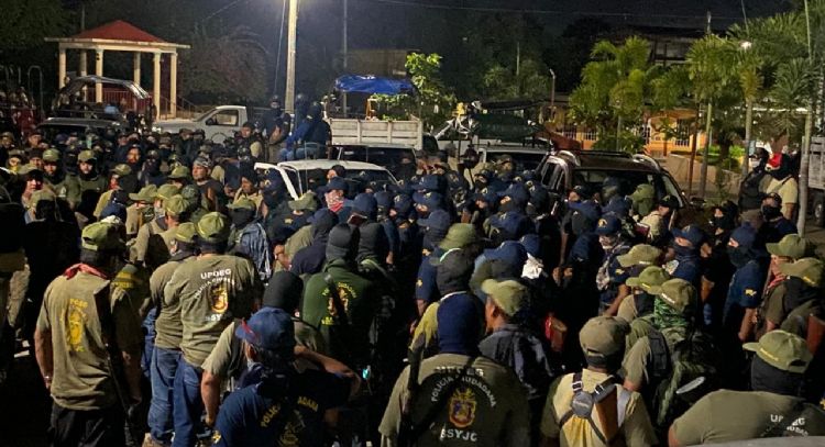 Policías comunitarios de Guerrero se levantan en armas tras emboscada que dejó 13 agentes muertos