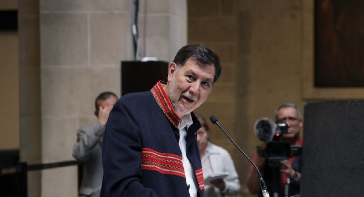 Fernández Noroña reconoce que adquirió una casa por 12 millones de pesos