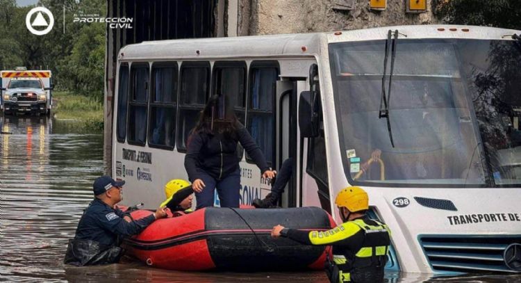 Tres personas muertas y mil 200 viviendas afectadas, el saldo de las lluvias en Querétaro (Videos)