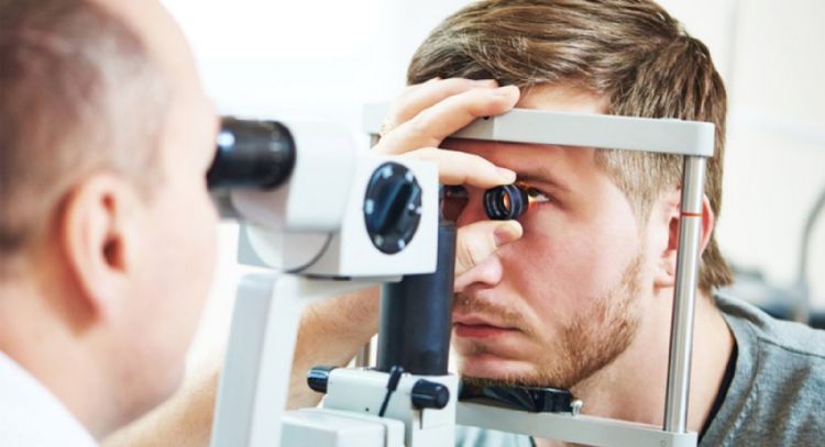 Exámenes oculares pueden detectar signos de Alzheimer antes de que aparezcan los síntomas