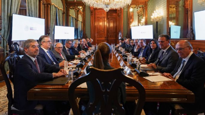 Sheinbaum recibe a delegación brasileña en Palacio Nacional