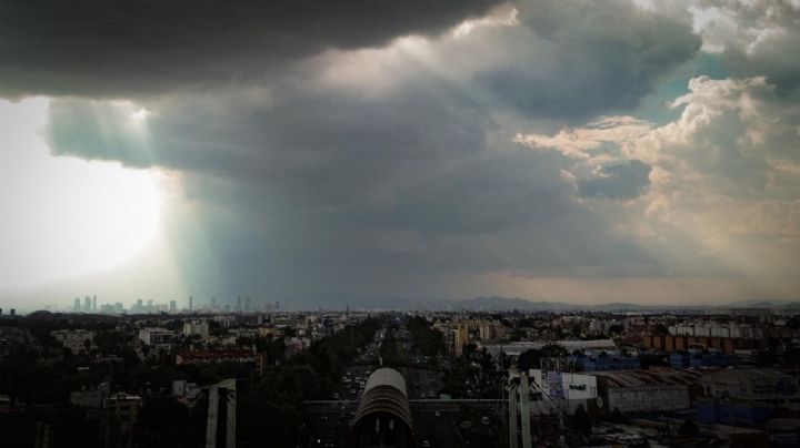 Frente frío azotará con más lluvias fuertes e intensas de viernes a lunes: alerta en estas entidades