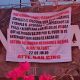 Colocan tres narcomantas con mensaje al comandante naval en Ensenada