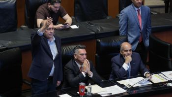 Priistas cuestionan cerco en el Senado mientras se debate sobre el pleito entre Alito y Noroña