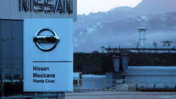 Gobernadora de Morelos busca frenar el traslado de la planta de Nissan