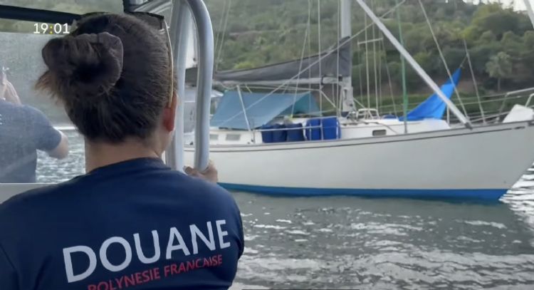 Francia anuncia “decomiso histórico” en narcovelero con droga procedente de México