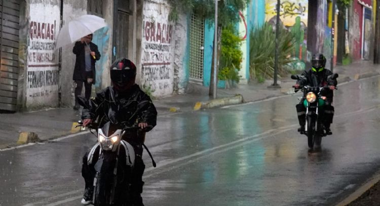 Llega la onda tropical 20 y amenaza un nuevo ciclón esta semana: así lloverá entre lunes y jueves