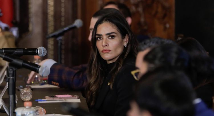 Rojo de la Vega, entre el pañuelo verde y las demandas evangélicas