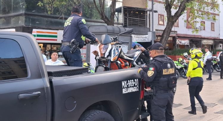 Se llevan al corralón 113 motos y cinco razer por rodada de Sandra Cuevas (Video)
