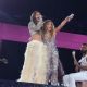 Belinda canta “Día de Enero” junto a Shakira en último concierto en CDMX (Videos)