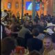 Exhiben a exgobernador de Querétaro en un pleito de bar (Video)