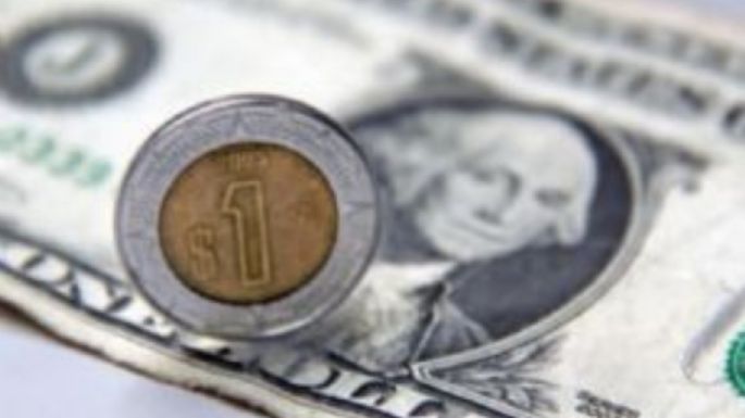 Peso gana ante posible recorte de tasas de interés en EU