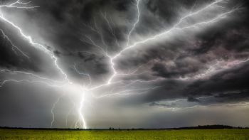 Qué es una alerta de "Tormenta Negra" y cuál es la situación meteorológica en México