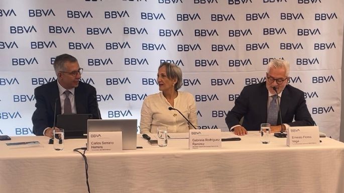 El banco español BBVA da espaldarazo a Sheinbaum para el regreso del fracking a Pemex