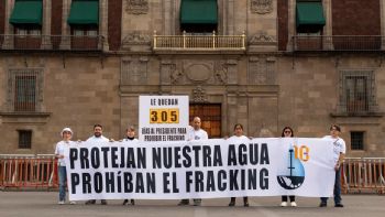 "Sheinbaum traiciona al pueblo que la eligió": Alianza Contra el Fracking repudia plan de Pemex