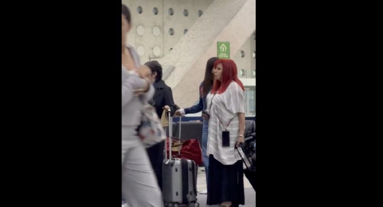 Layda Sansores se suma a la lista de morenistas de viaje en el extranjero; así reaccionó Sheinbaum
