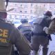 Agentes federales se ocultan en camión para redada afuera de un Home Depot en Los Ángeles (Video)
