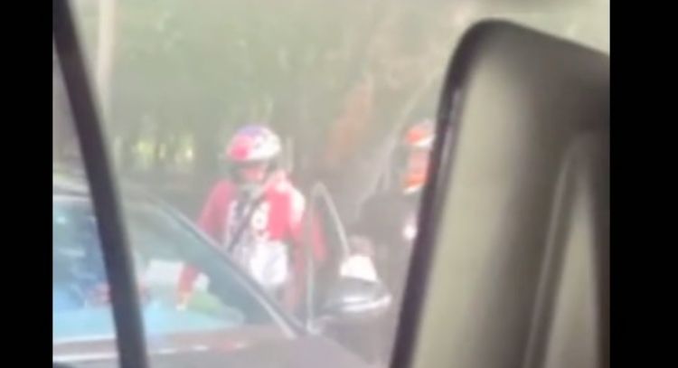 Graban asalto a conductor en Constituyentes y Circuito Interior (Video)