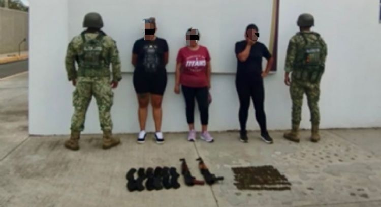 Mujeres detenidas con armamento en Culiacán son familiares de elementos de la Guardia Nacional