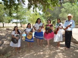 En el Día Internacional de los Pueblos Indígenas ovacionan la pluralidad lingüística del país