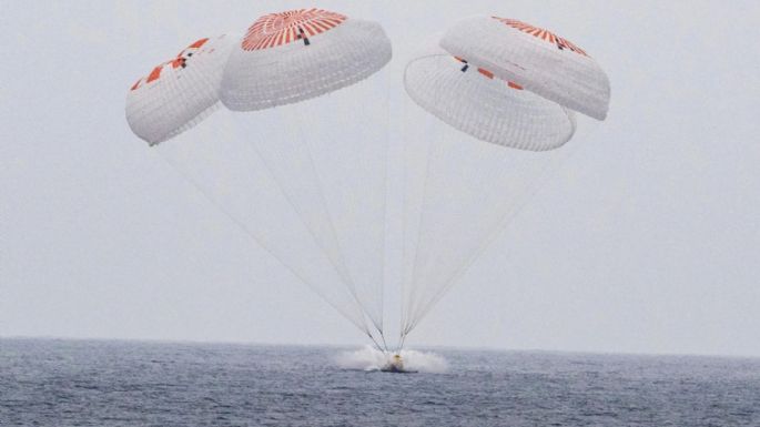 Astronautas regresan a la Tierra con SpaceX después de 9 meses en la Estación Espacial Internacional