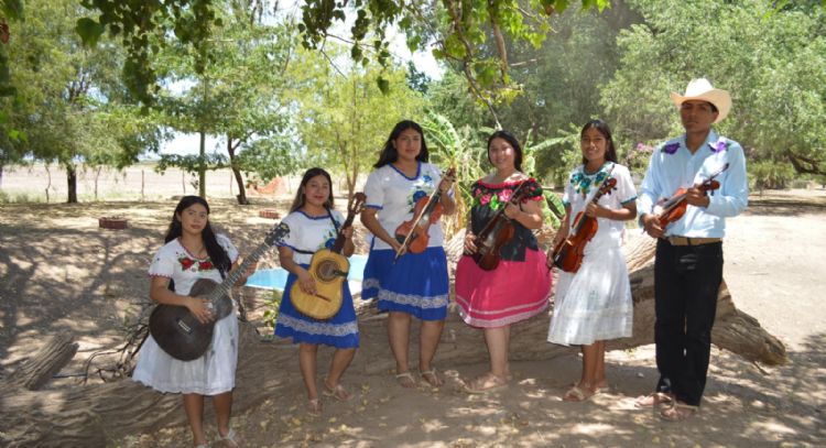 En el Día Internacional de los Pueblos Indígenas ovacionan la pluralidad lingüística del país
