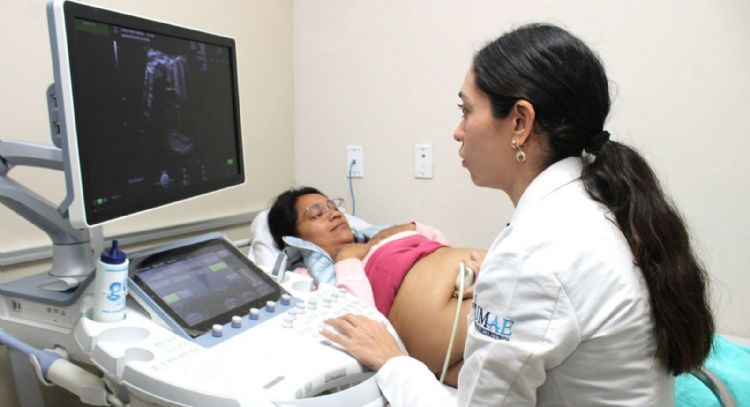 Promueven la salud de embarazadas con cursos para médicos de primer contacto