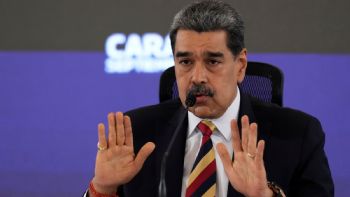 Maduro reta a la gobernadora de Puerto Rico a que lidere una "invasión" a Venezuela