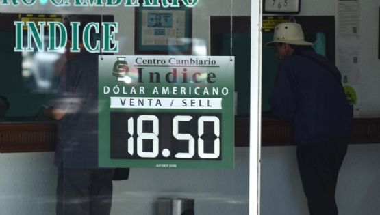 Peso arranca con ligera ganancia, tras datos en Estados Unidos y aranceles de México